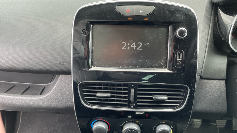 Renault Clio 0.9 TCE 75 Iconic 5dr Petrol Hatchback